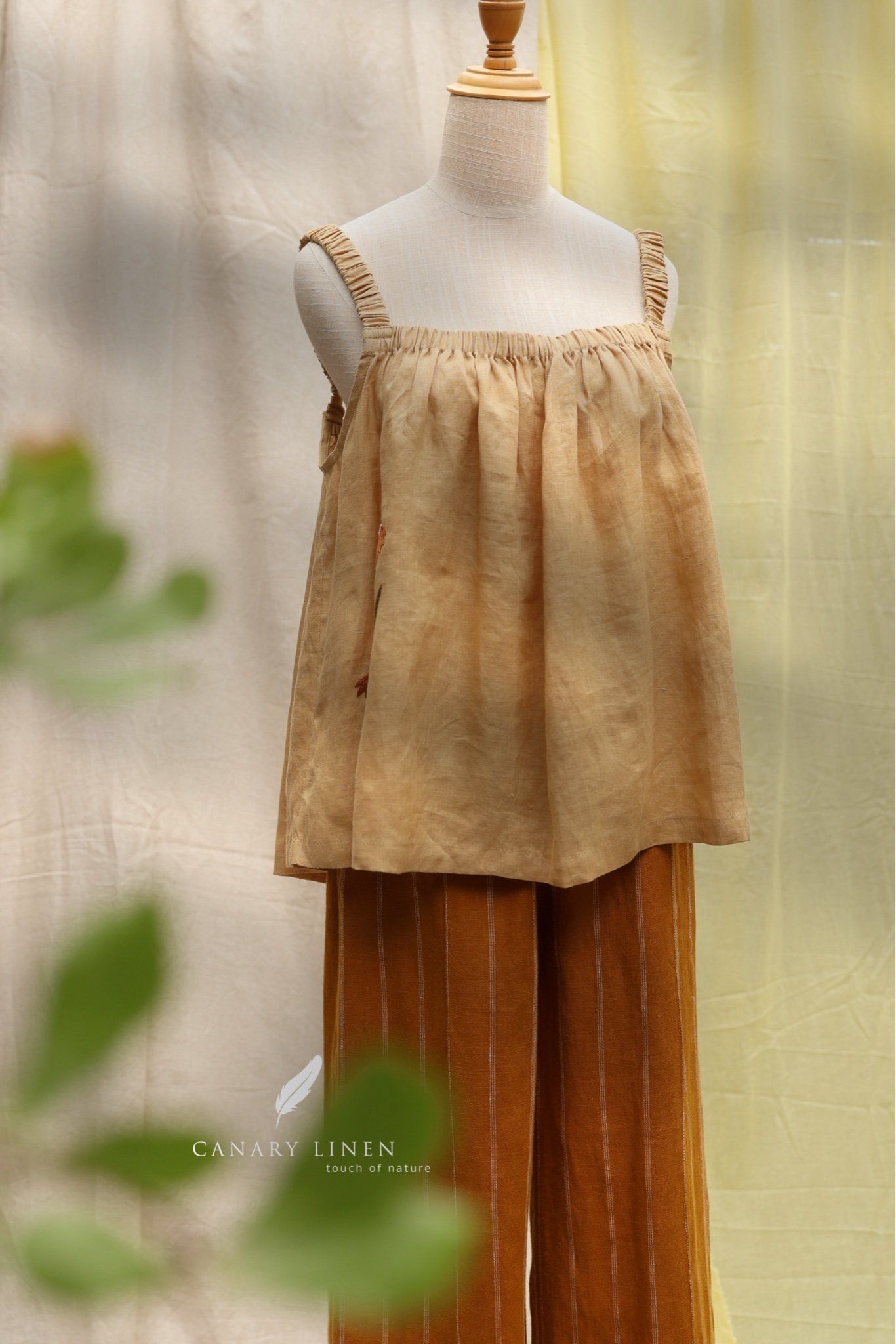  Dalia Top - Vàng gừng 