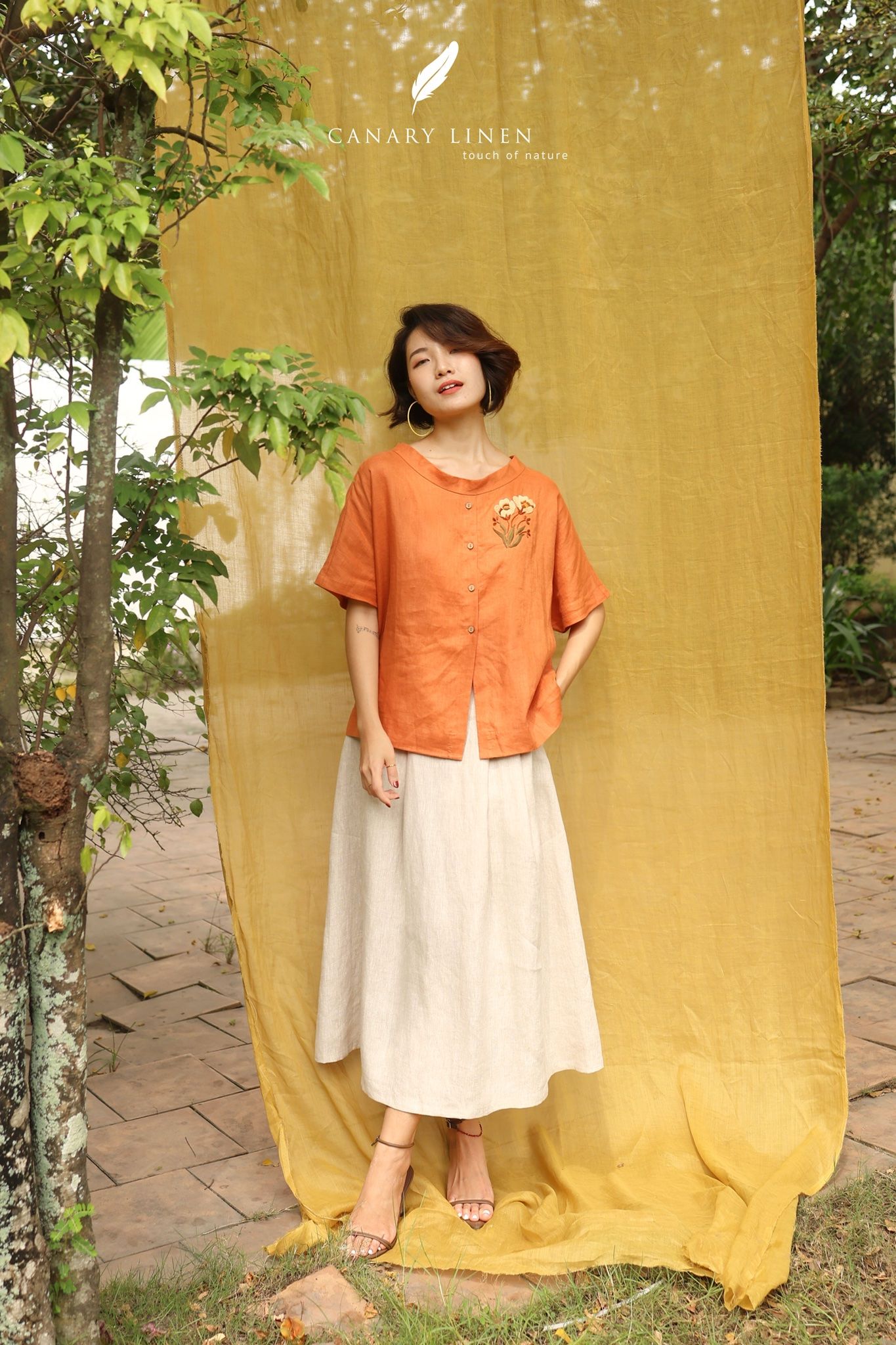 Áo cổ lọ cài nút - Cam 