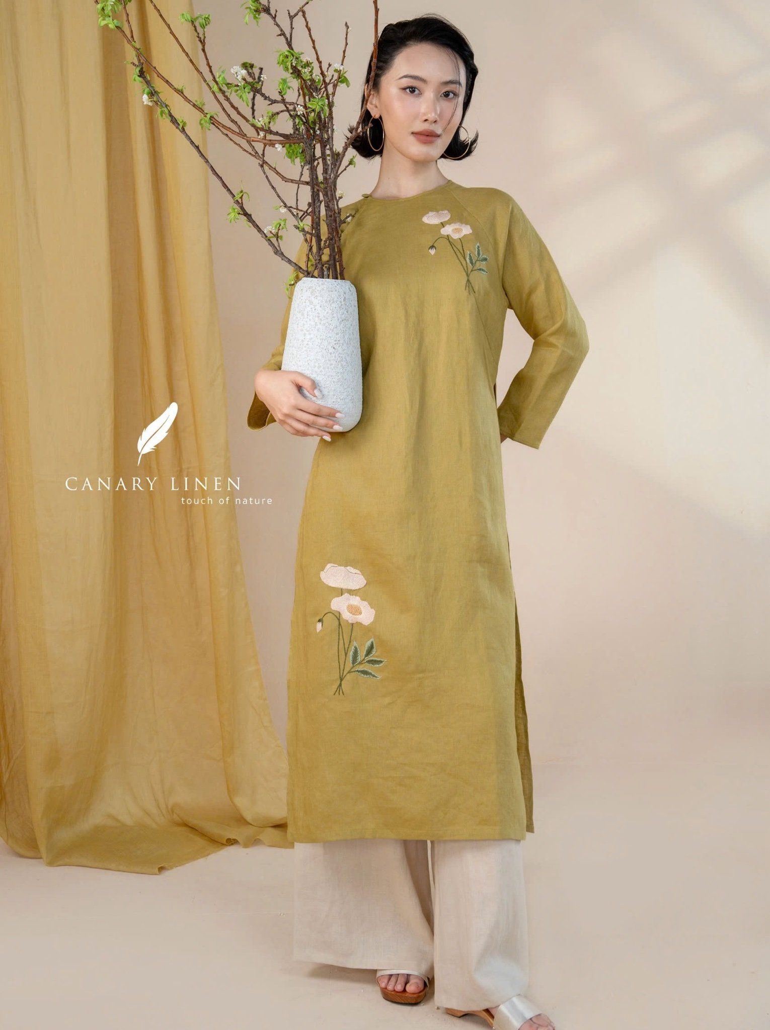  Áo dài cổ tròn - Hoa Anh Túc 