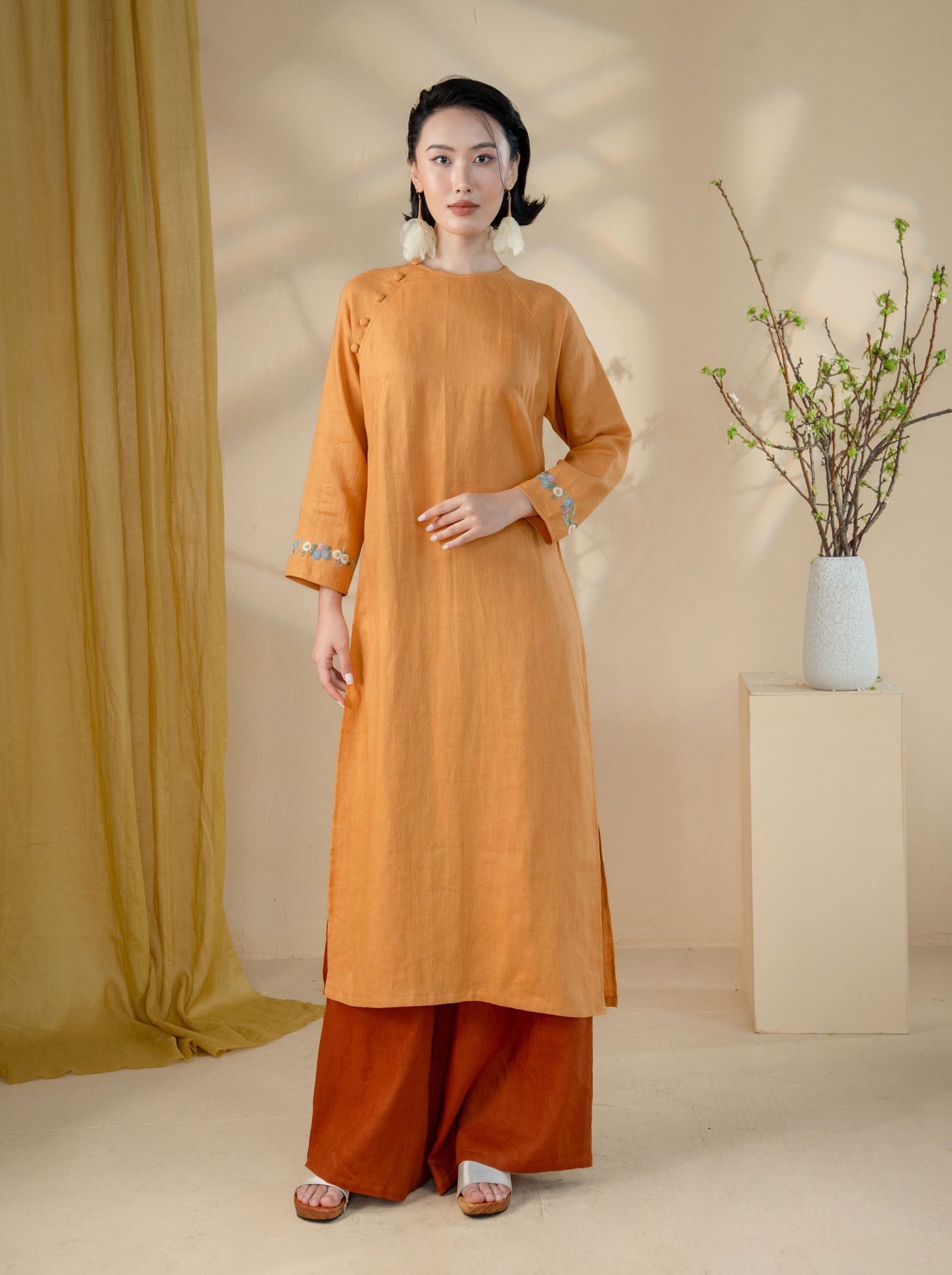  Áo dài cổ tròn - Hoa Thạch Thảo 