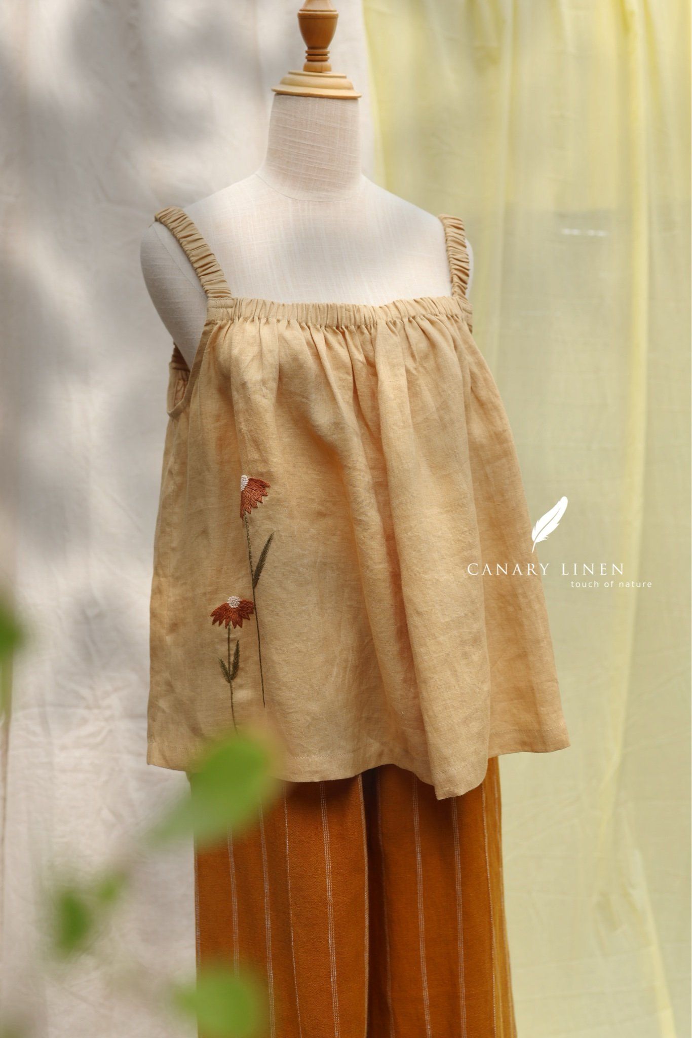  Dalia Top - Vàng gừng 