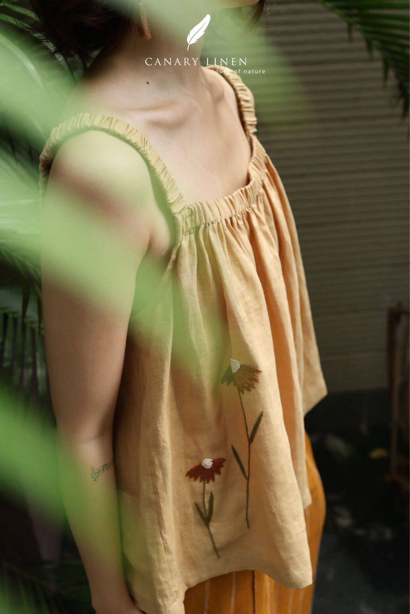  Dalia Top - Vàng gừng 