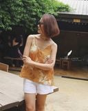  Sola Top - Hoa trắng nền vàng 