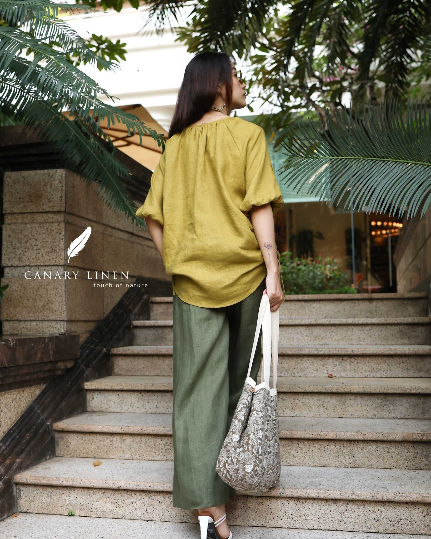  Áo cổ nhún dây rút - Vàng Olive 
