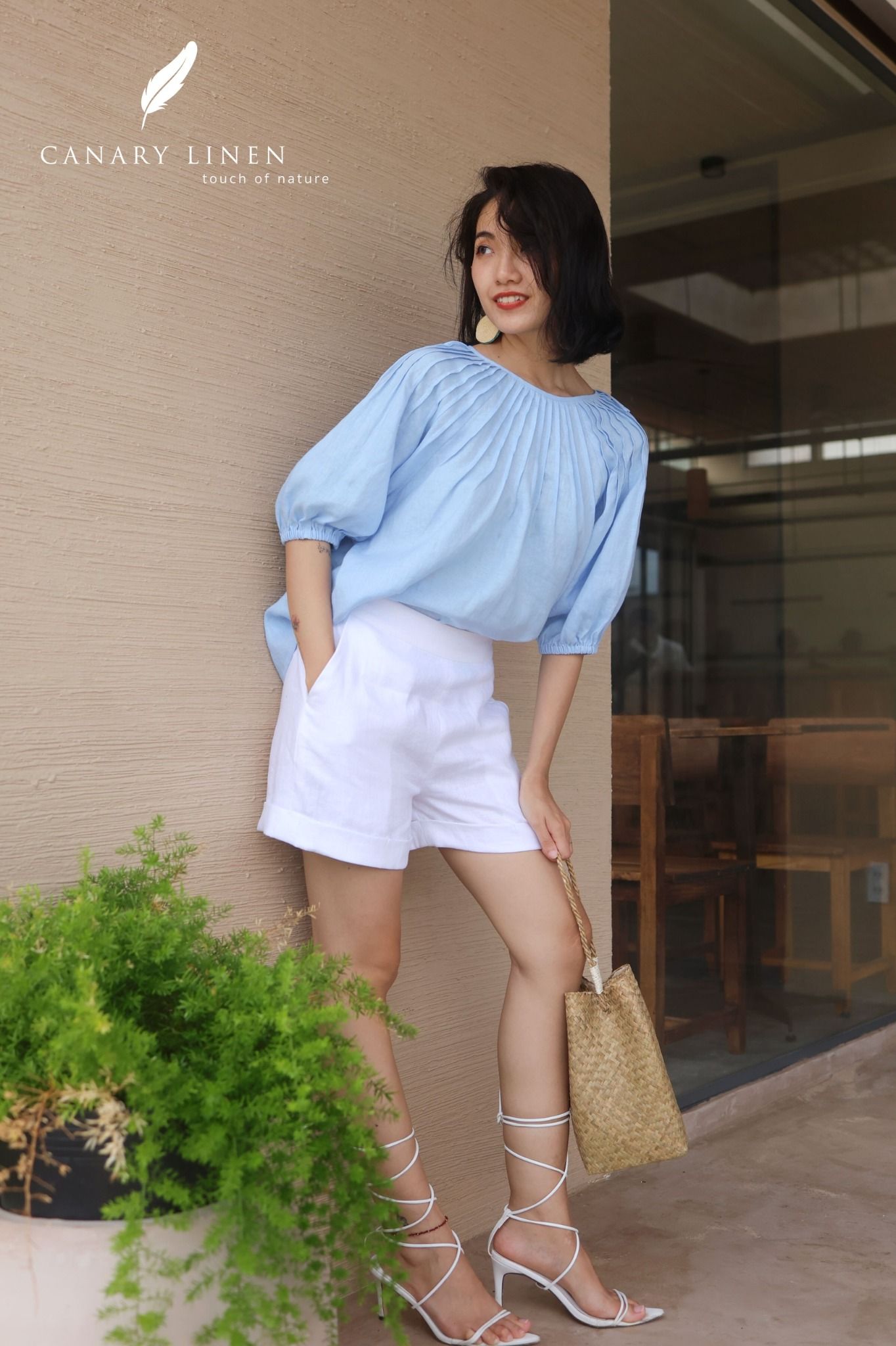  Áo cổ V xếp li - Baby Blue 