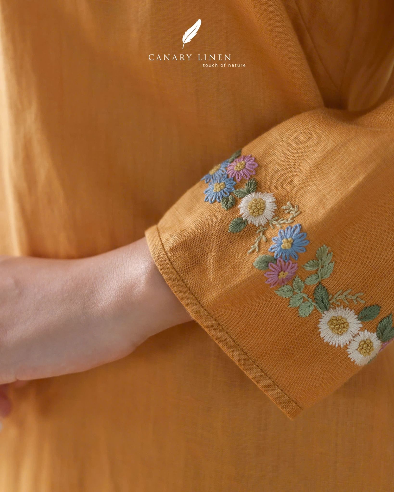  Áo dài cổ tròn - Hoa Thạch Thảo 