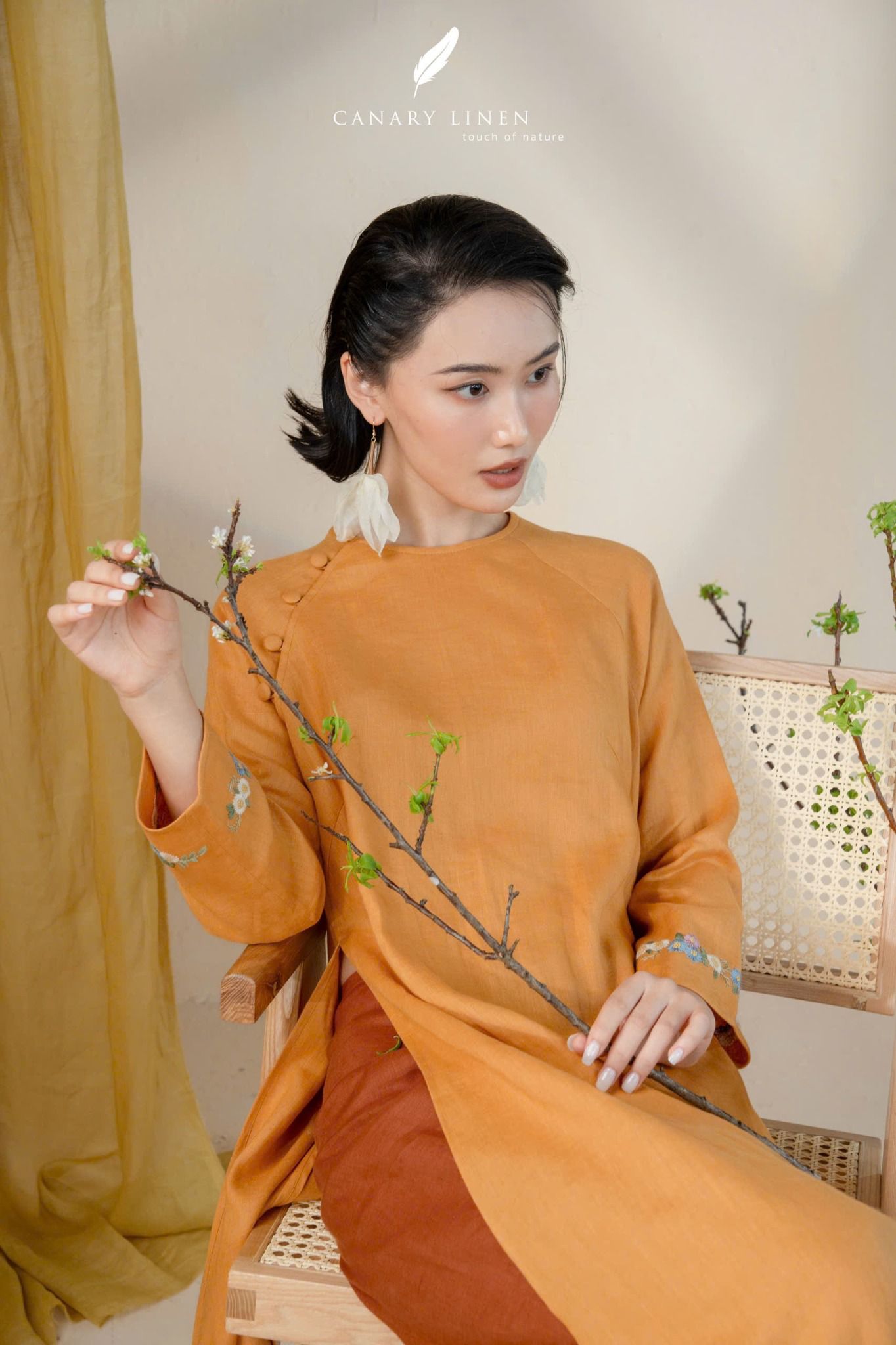  Áo dài cổ tròn - Hoa Thạch Thảo 