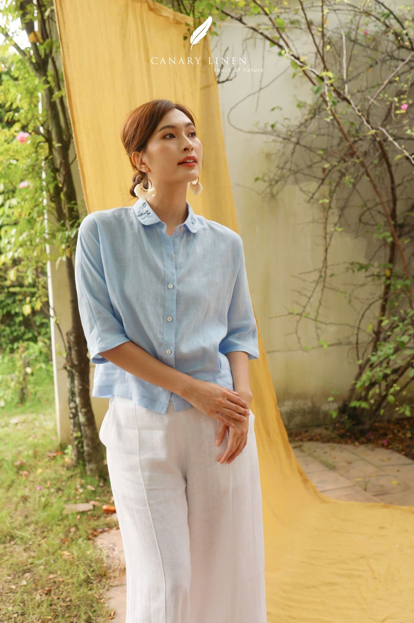  Áo sơ mi cổ sen thêu - Baby Blue 