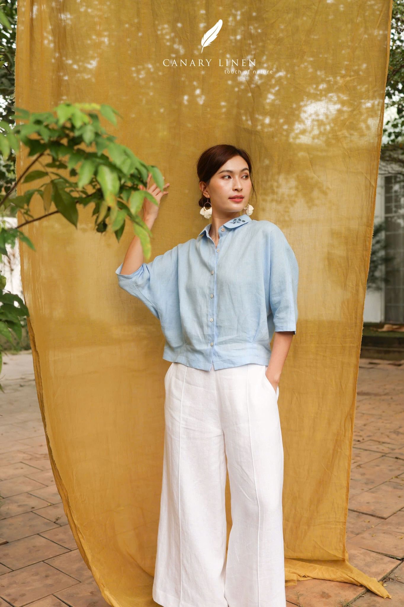  Áo sơ mi cổ sen thêu - Baby Blue 