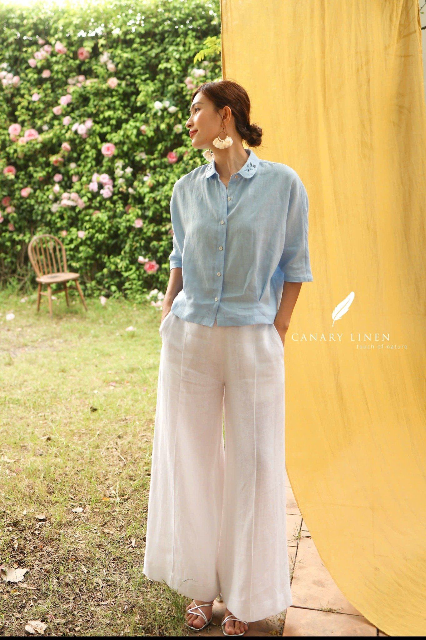 Áo sơ mi cổ sen thêu - Baby Blue 