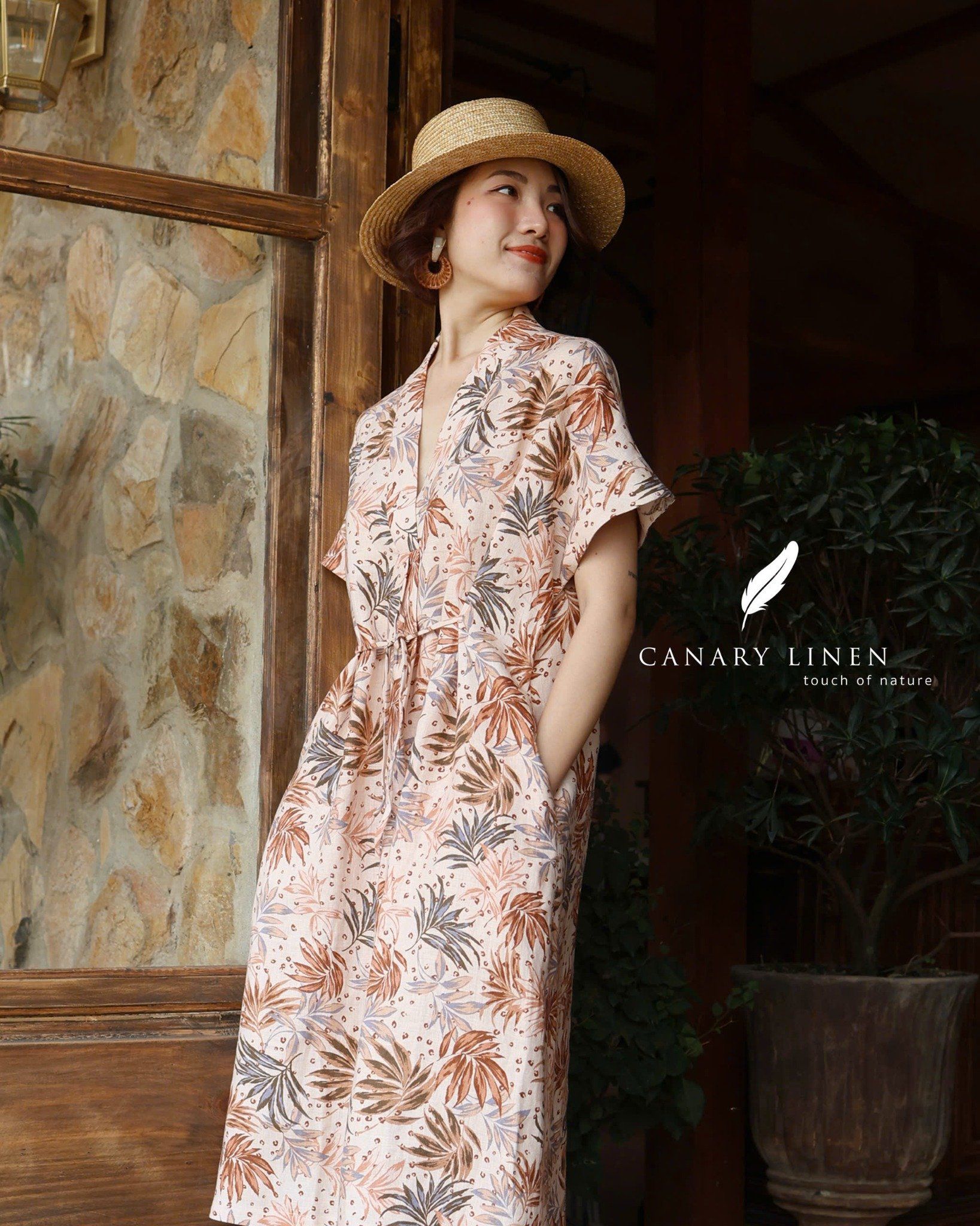  Đầm cổ nhật cột dây eo - Lá nâu tropical 