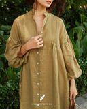  Đầm cổ tàu xếp li - Olive nhạt 