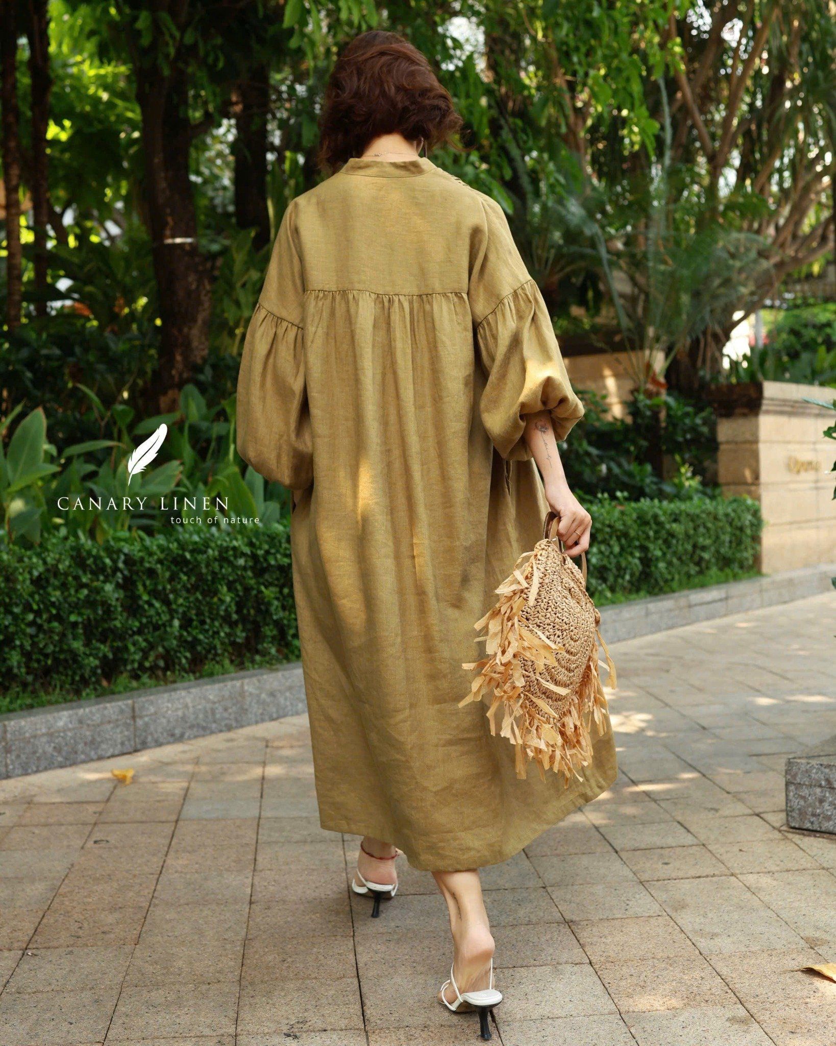  Đầm cổ tàu xếp li - Olive nhạt 