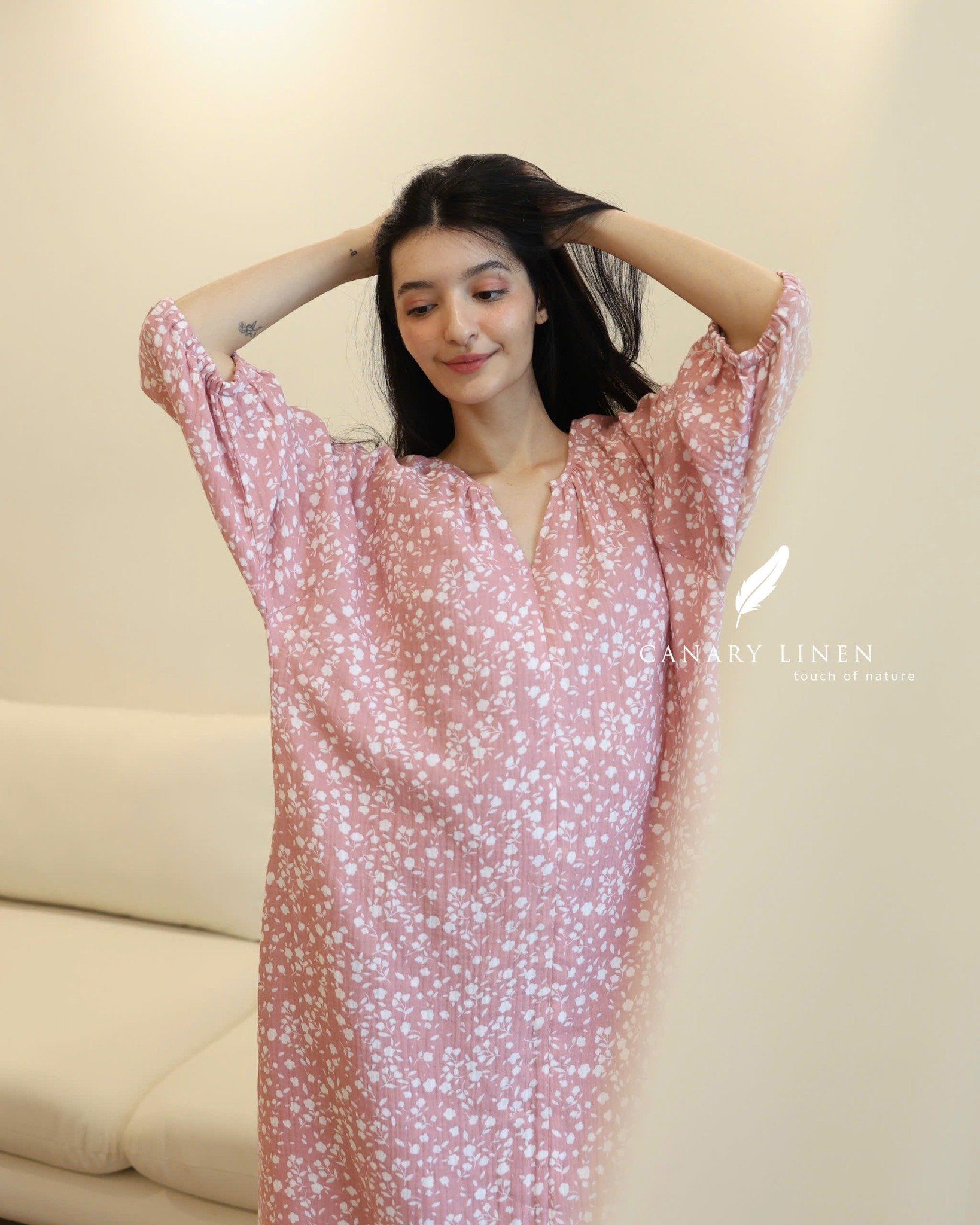  Flora Dress - Hoa trắng nền hồng 