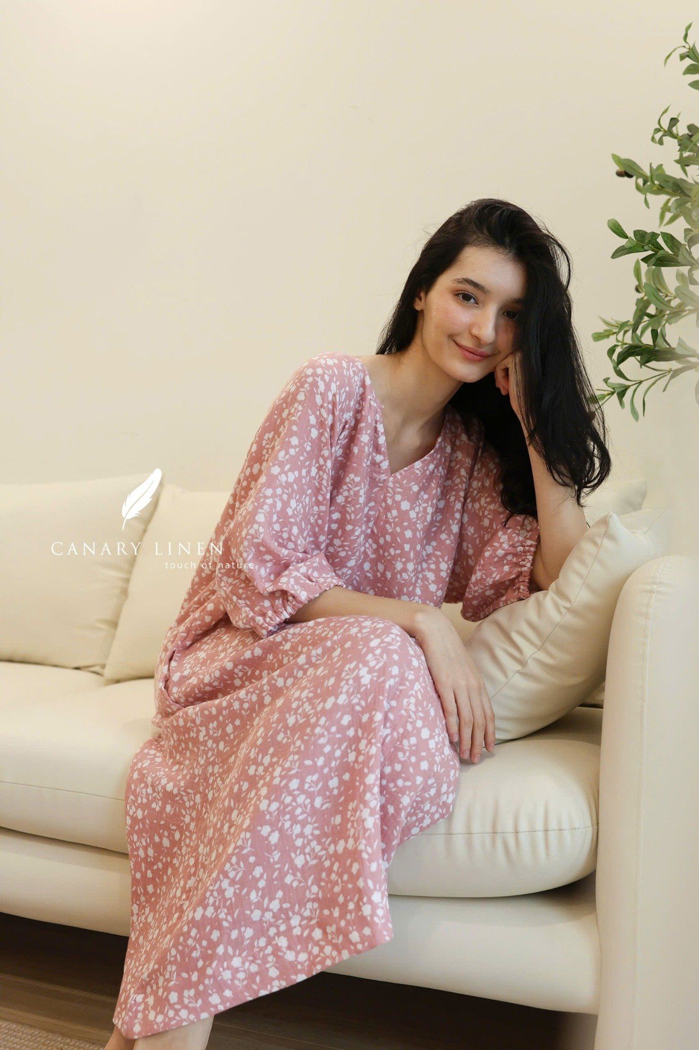  Flora Dress - Hoa trắng nền hồng 