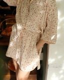  Mira Set - Hoa đỏ nền kem 