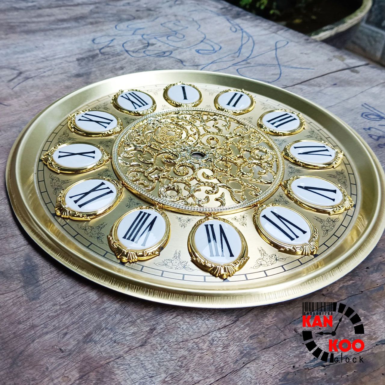  Mặt nhôm lắp đồng hồ tủ đứng-đồng hồ gỗ lũa đường kính 27.5cm (mặt ngọc) số nổi kiểu La Mã 