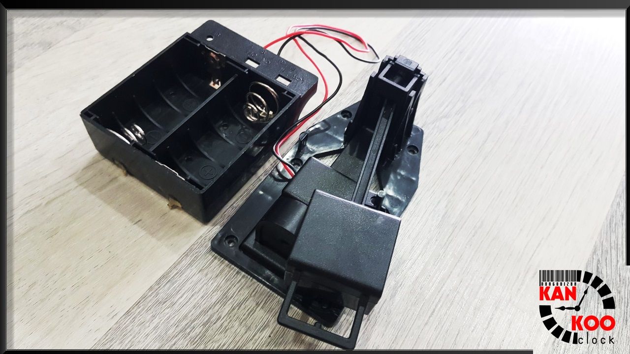  Máy lắc dao động cho đồng hồ treo tường loại lớn dùng 2 pin đại 