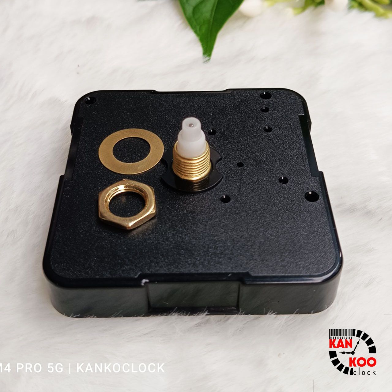  Máy đồng hồ treo tường Kim trôi  SKPJapan bảo hành chính hãng 5 năm 