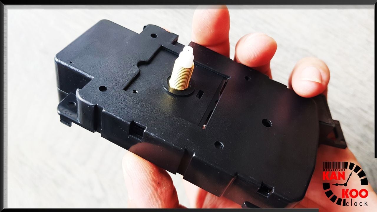  Máy lắc dao động cho đồng hồ treo tường: 