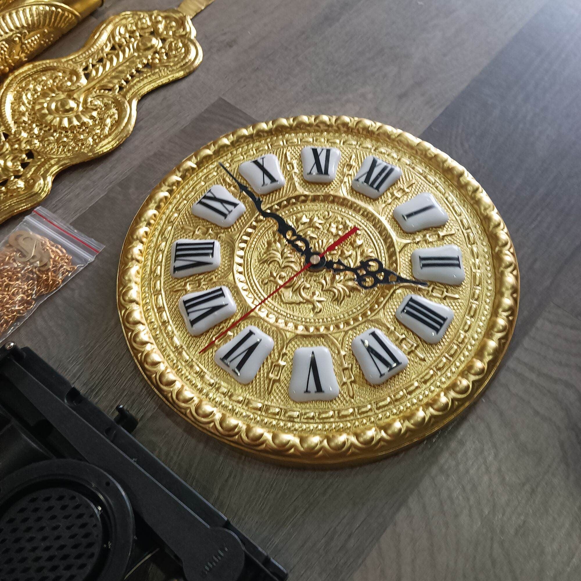  [COMBO 9 MÓN] Phụ kiện bằng đồng lắp đồng hồ tủ đứng, đồng hồ gỗ lũa cỡ lớn, mặt đồng đk 32cm, cây lắc đồng dài 90cm 