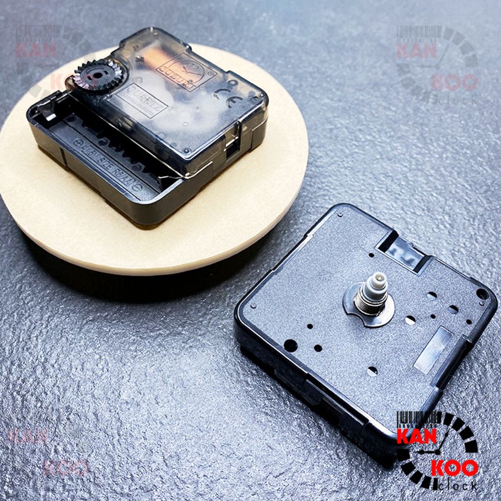  Máy đồng hồ treo tường KIM TRÔI NHẬT XỊN hiệu SUZUKI bánh xe ĐEN 