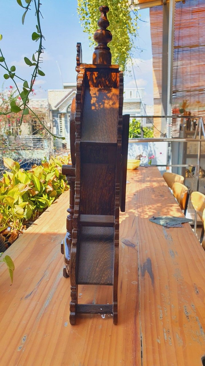  Đồng hồ gỗ MUN ĐUÔI CÔNG có lắc, máy kim trôi, bảo hành 2 năm, gia công sắc nét, sang trọng 