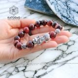  Vòng Đá Mắt Hổ Nâu Đỏ 12ly Mix Charm Tỳ Hưu Và Bi Bạc Khắc Chú (Hỏa, Thổ) 