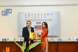  Tượng mô phỏng Đầu Rồng thời Lý 