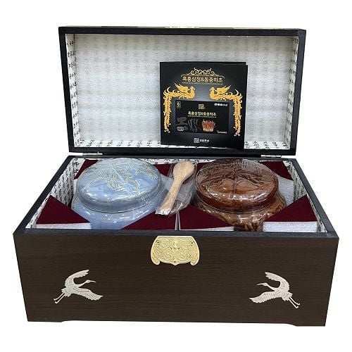 Cao Hắc Sâm Đông Trùng Hạ Thảo Hộp Gỗ 2 Hủ 500g