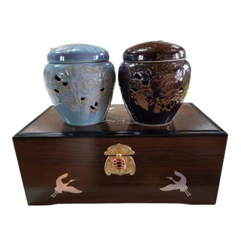 Cao hồng sâm linh chi ACHIMMADANG hộp gỗ 2 hủ x 500g