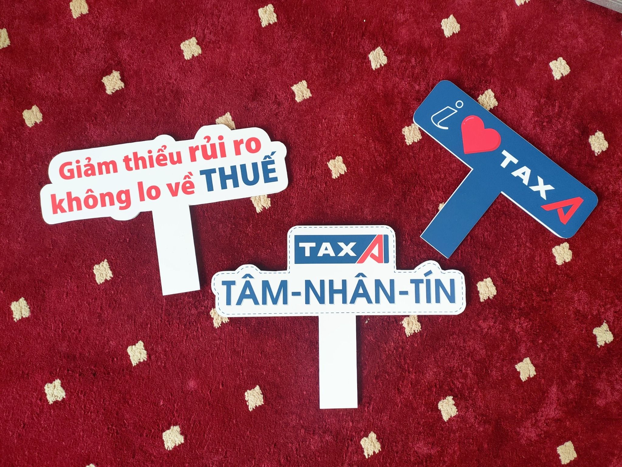  Hashtag Check in cầm tay - lấy nhanh trong ngày 