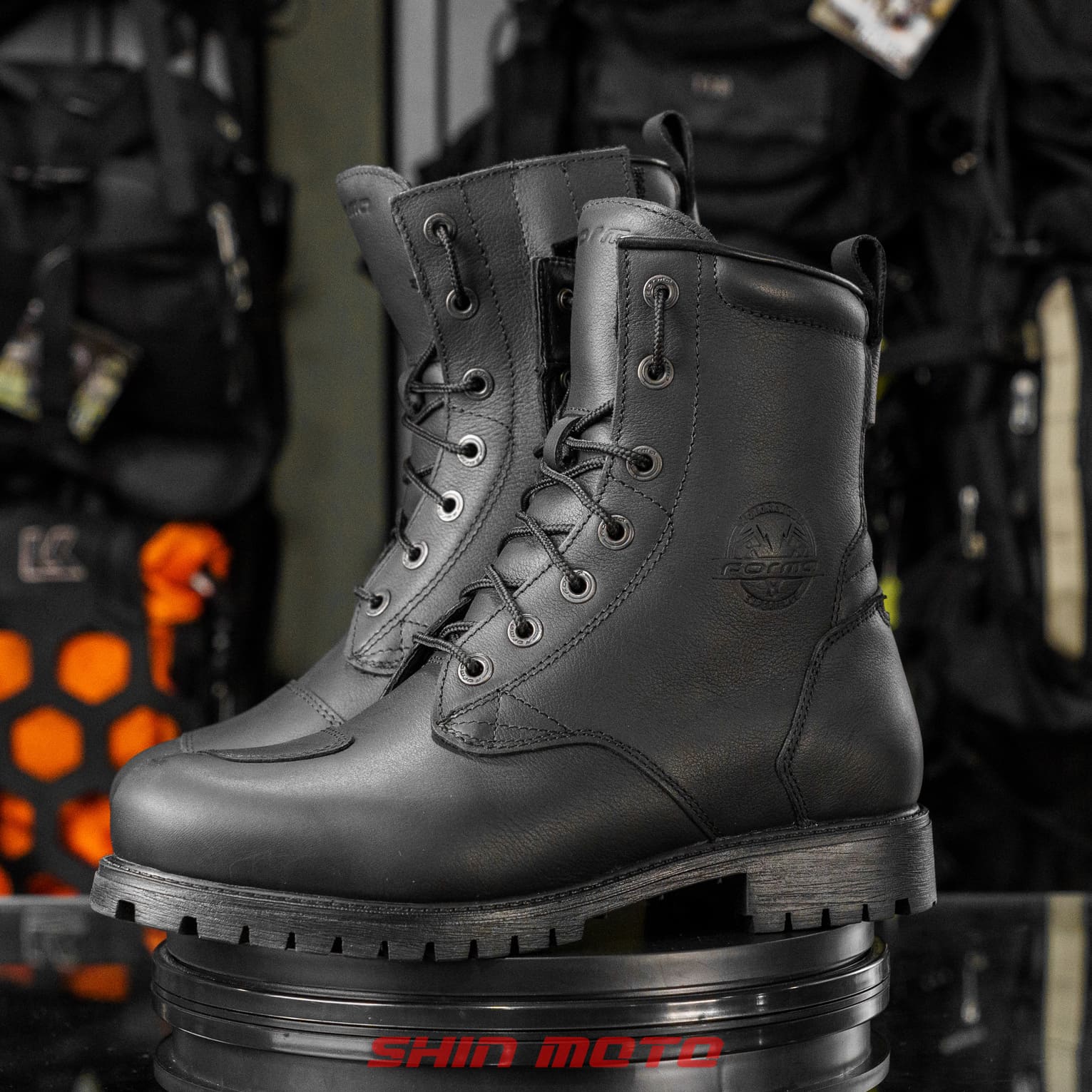 Giày Classic FORMA Legacy Dry - Black