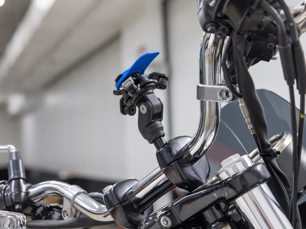 QUAD LOCK Handlebar Clamp Mount