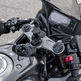  Quadlock Chống Rung 