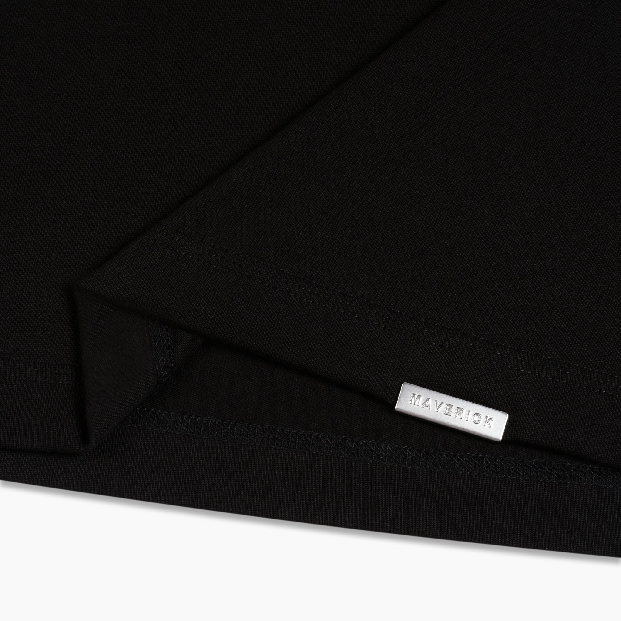 ao-thun-maverick-initial-collection || Black