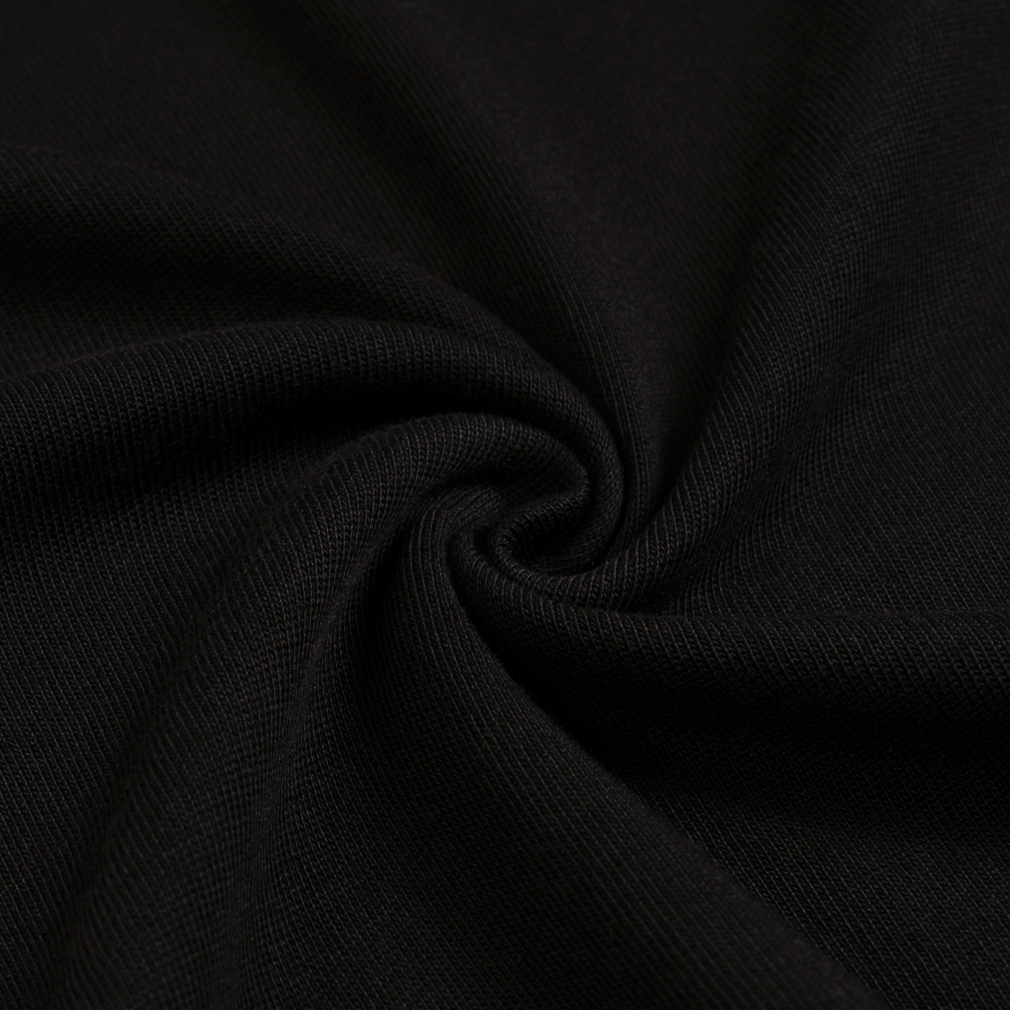 ao-thun-maverick-initial-collection || Black