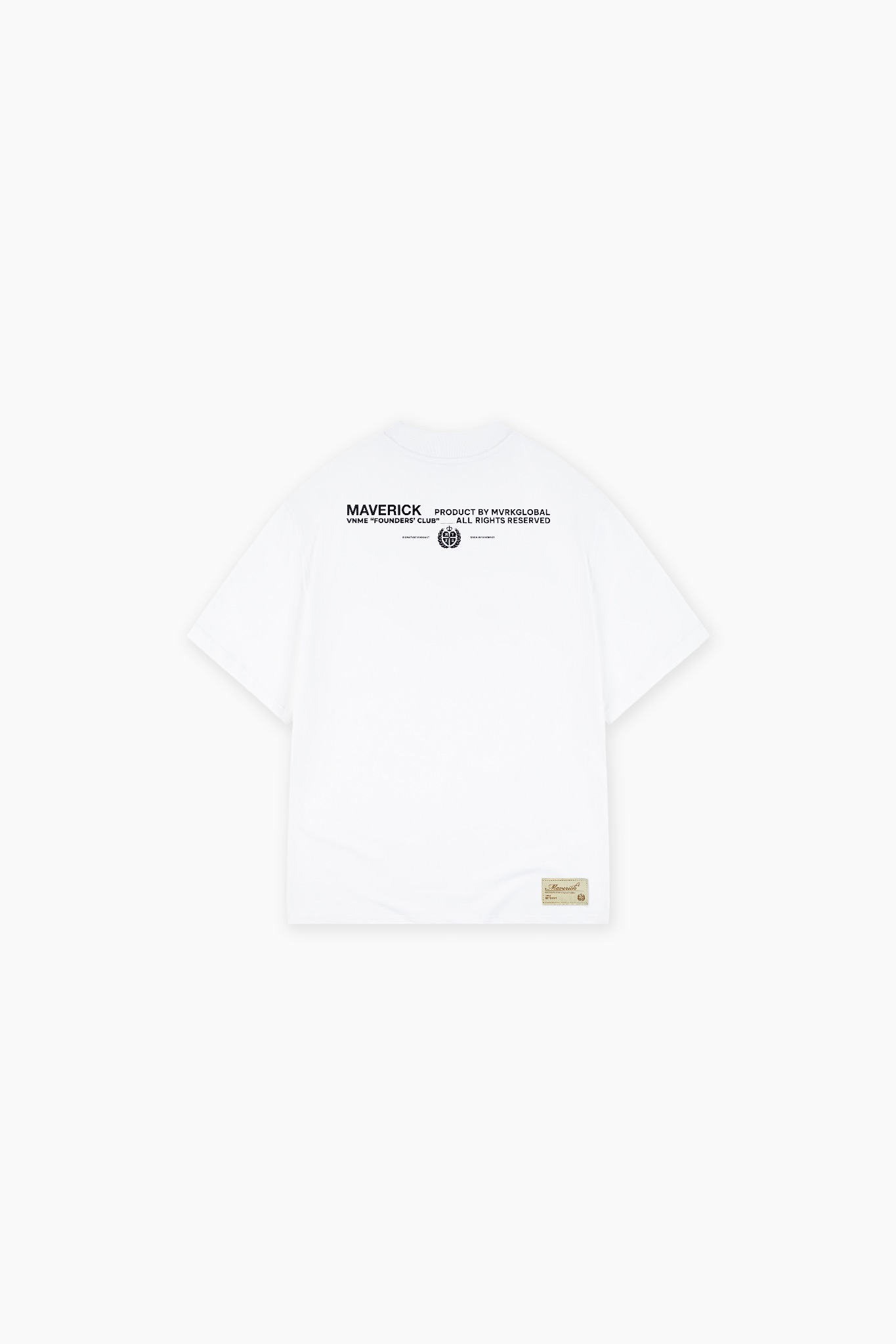 ao-thun-maverick-founders-club-white || white