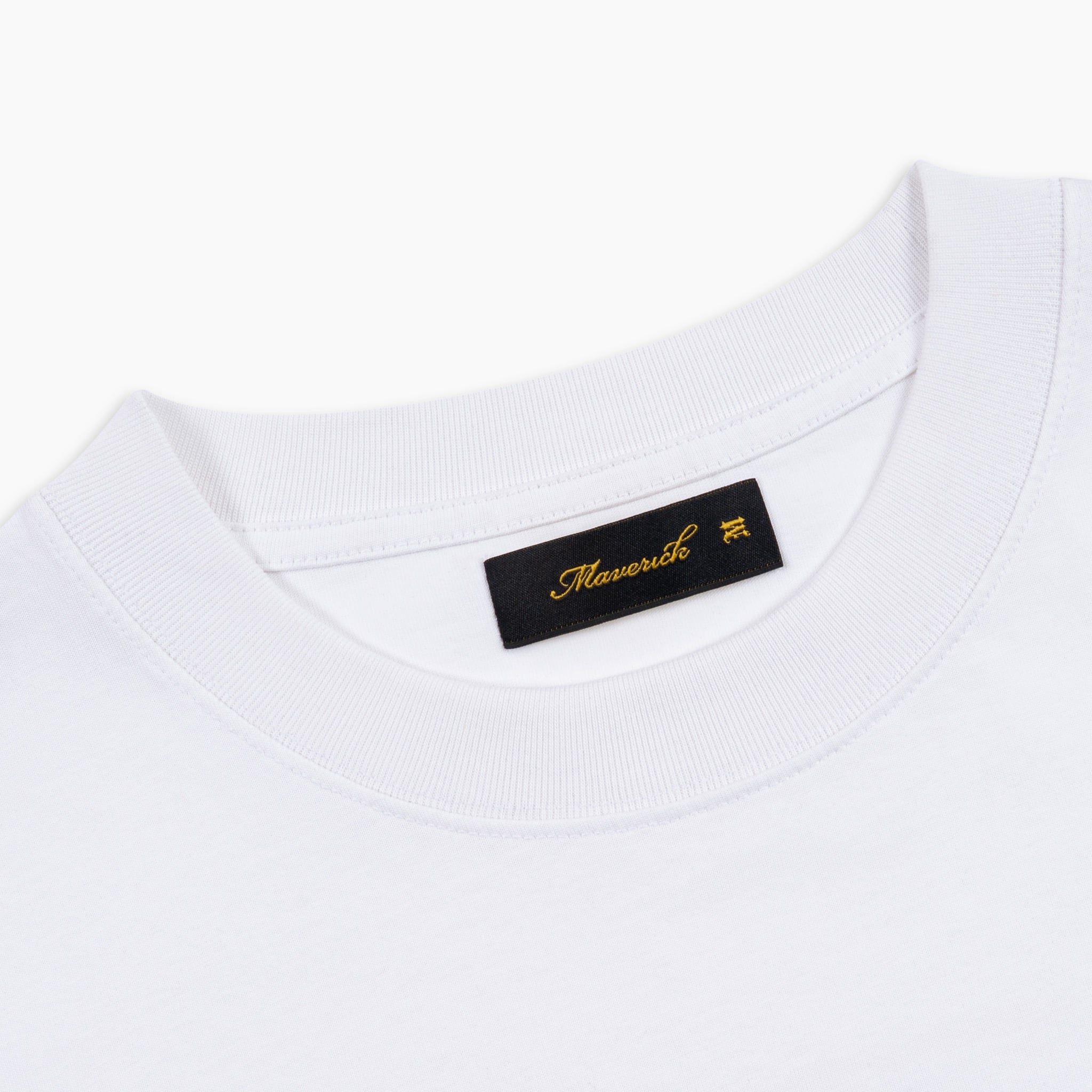 ao-thun-boxy-maverick-tu-do-limited-edition || White