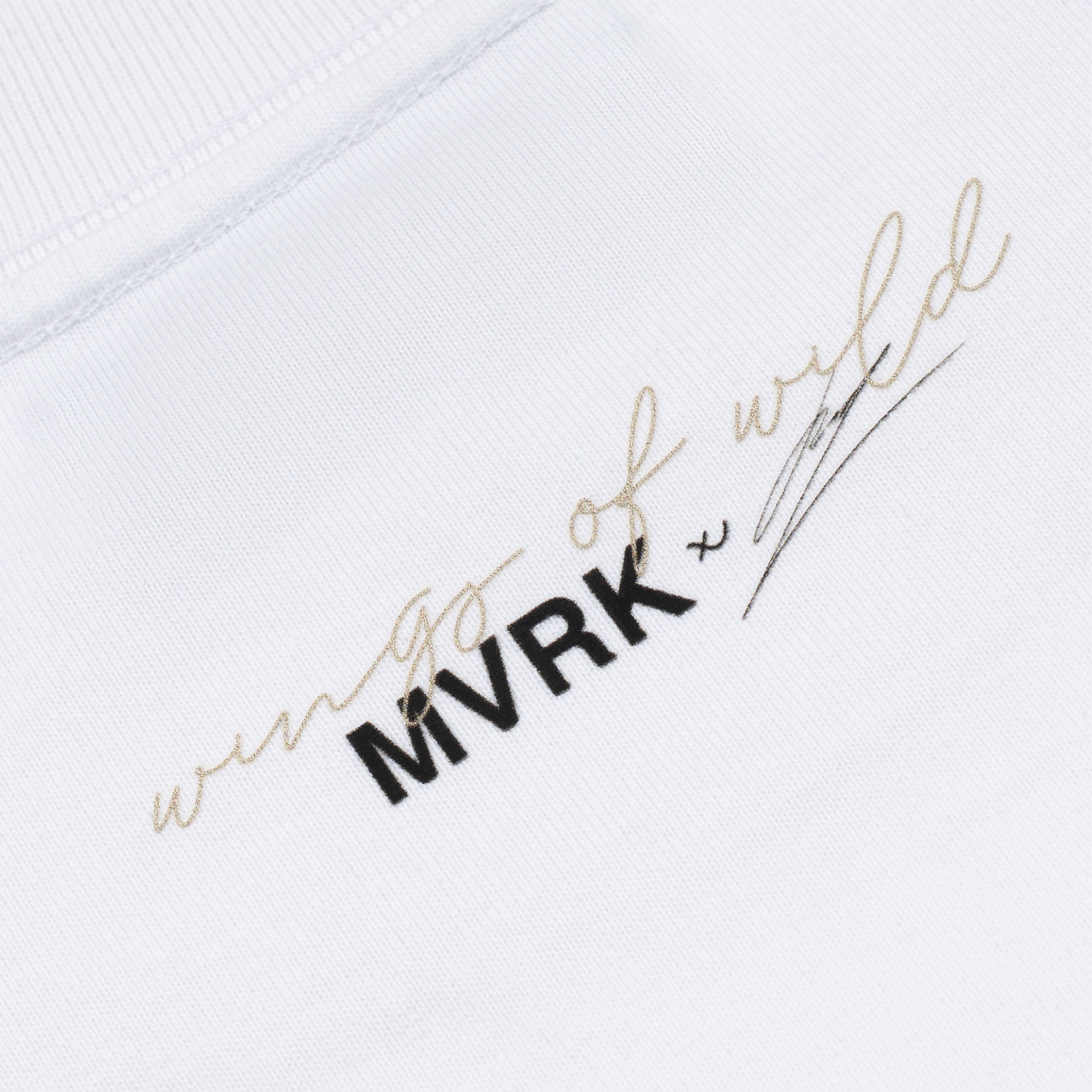 ao-thun-boxy-maverick-wings-of-wild || White