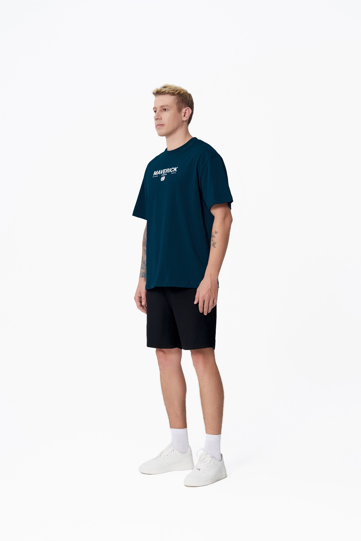 ao-thun-maverick-founders-club-navy-blue || navy blue