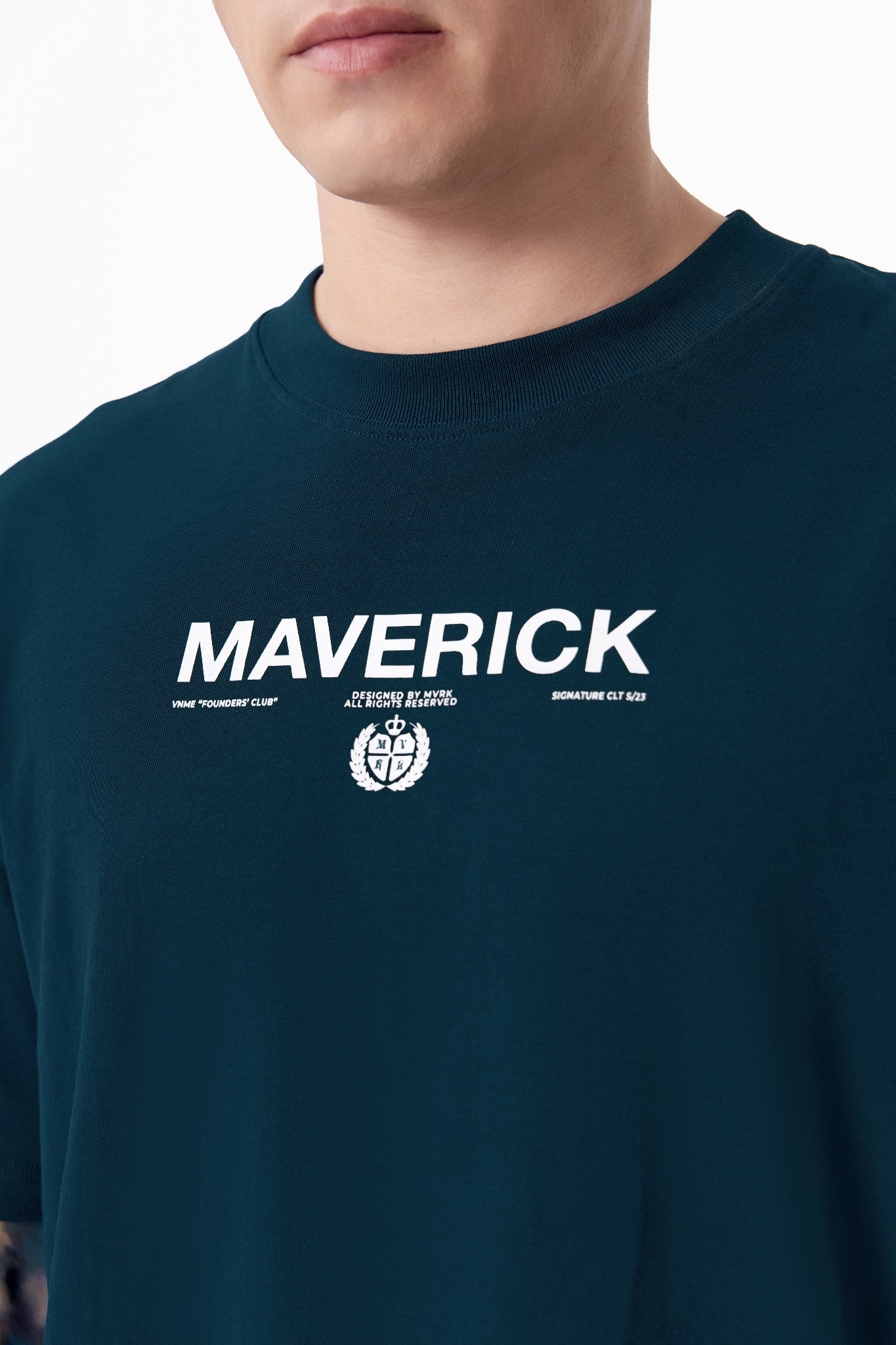 ao-thun-maverick-founders-club-navy-blue || navy blue
