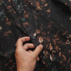 Áo sơ mi tay ngắn họa tiết hoa tông tối (Mẫu 33)