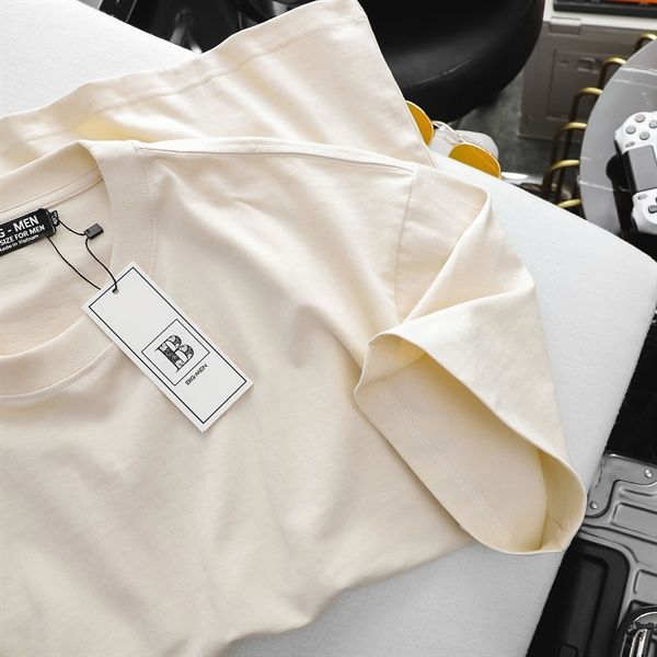Áo thun cotton màu kem trơn (Mẫu 36)