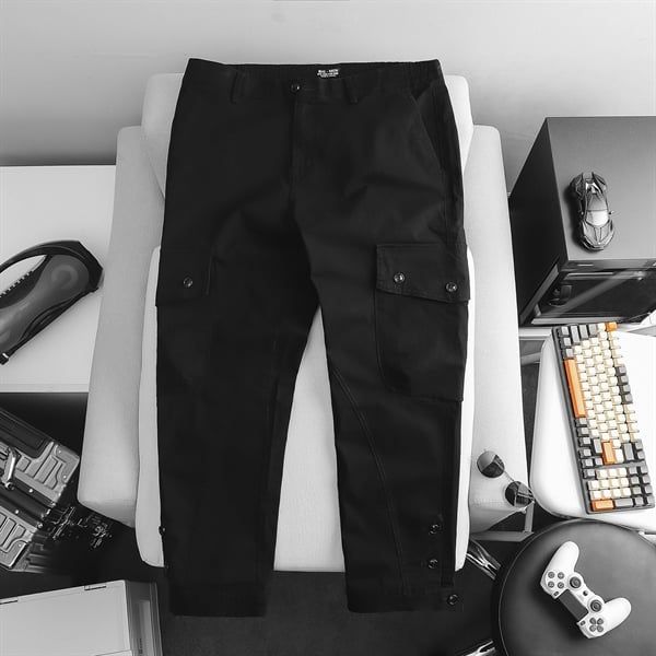 Quần kaki dài túi hộp form ống suông phối nút (Mẫu 3)
