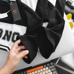 Áo thun cổ tròn phối bo và thân trắng đen in số 10 (Mẫu 23)