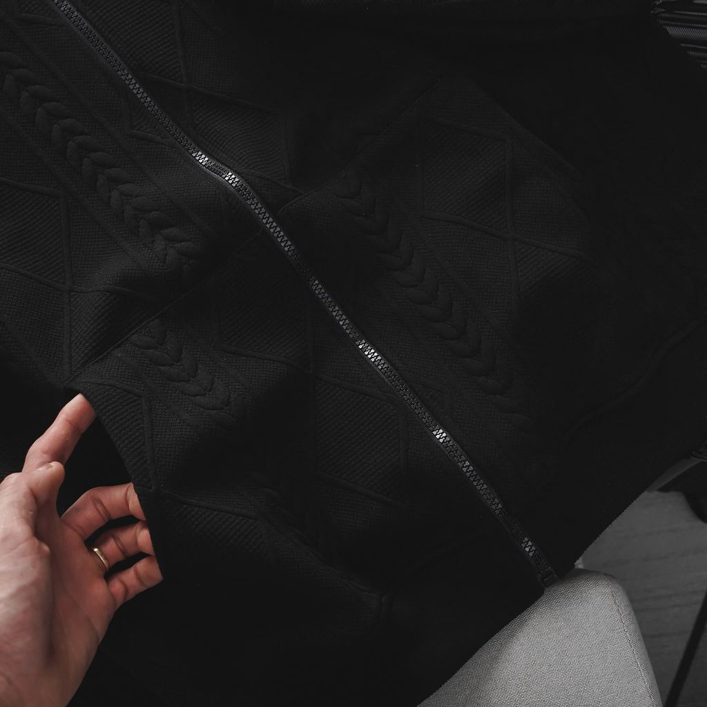 Áo khoác, áo đi nắng unisex họa tiết dập nổi màu đen bigsize nam