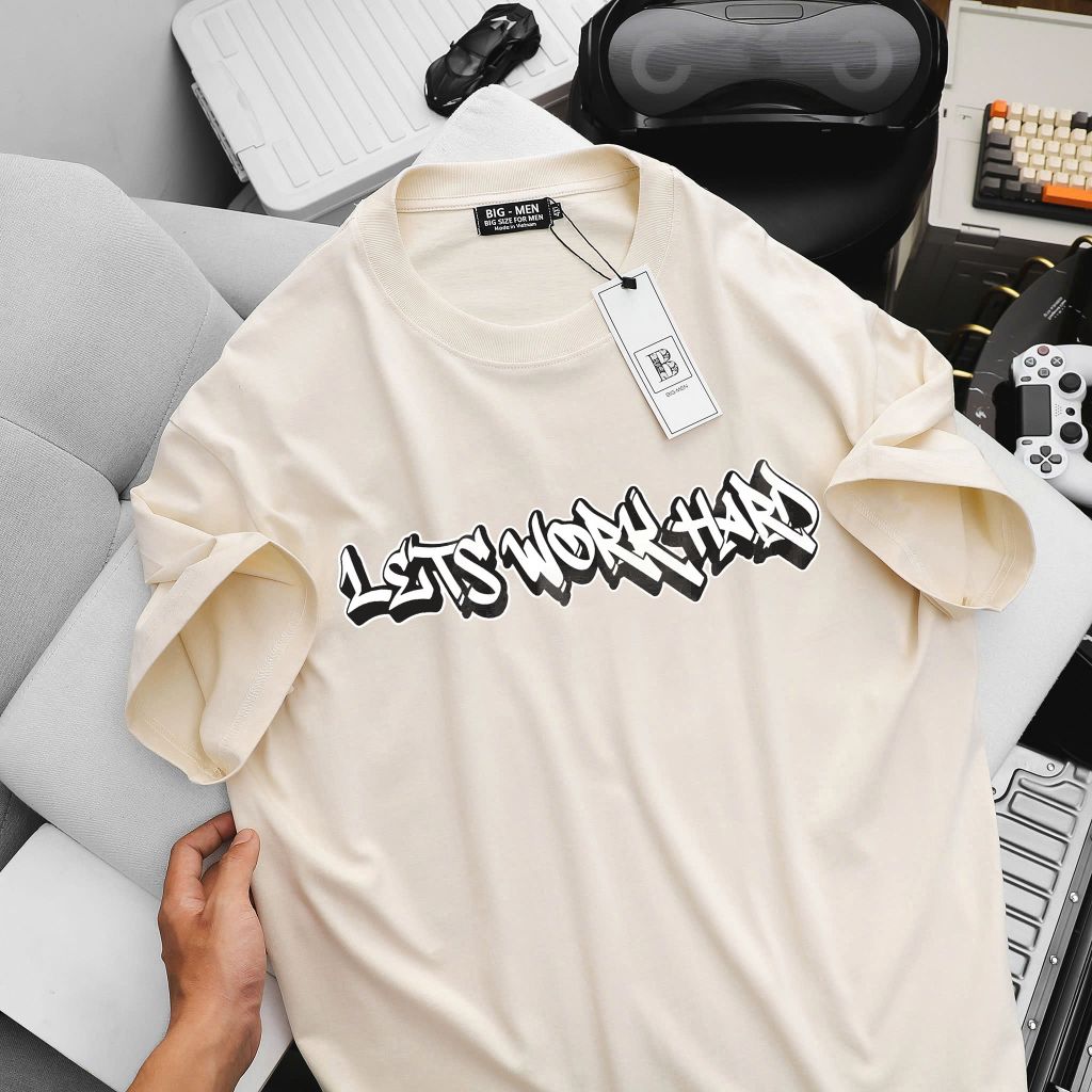 [Big Men] - Áo thun chất vải cotton màu kem in hình Let's work hai mặt thời trang bigsize nam 85- 135 kg