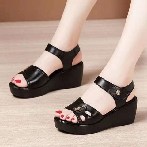  Dép sandal nữ trẻ trung sang trọng và hiện đại LD575 