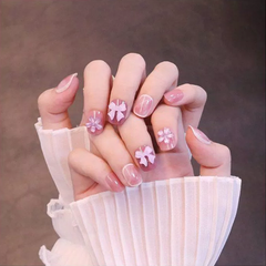 Làm Nail nghệ thuật